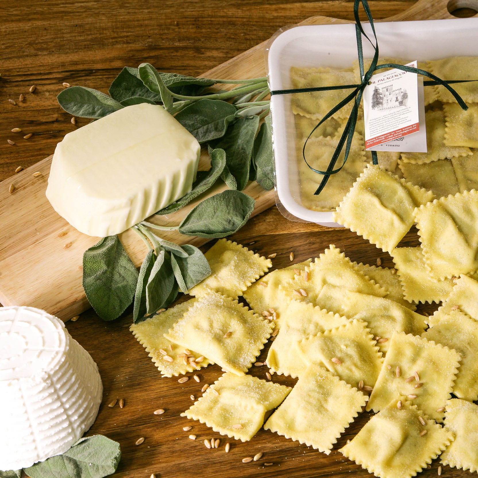 Pasta fresca ravioli ricotta e spinaci Palagiaccio